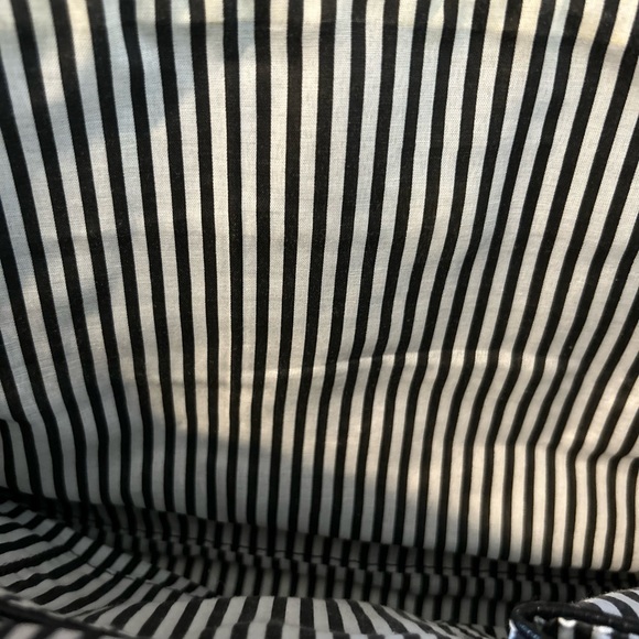 Just Fab Black Pocketbook - Picture 6 of 7